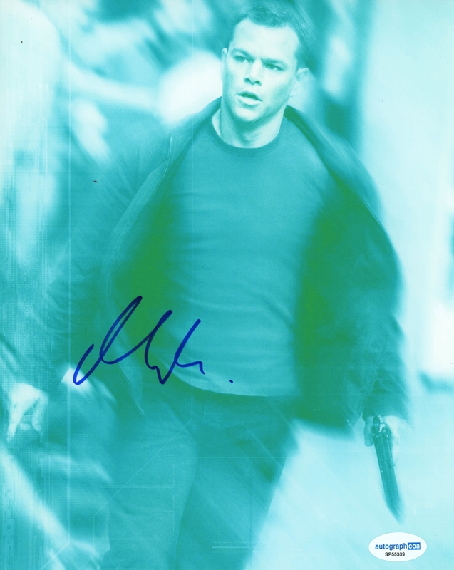 Item # 209498 - Matt Damon "The Bourne Supremacy" AUTOGRAPH Signed 'Jason Bourne' 8x10 Photo