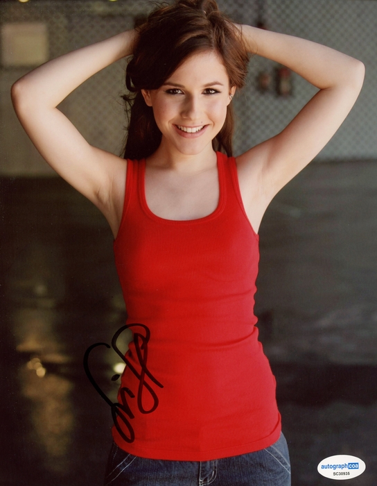 Item # 169755 - Erin Sanders "Zoey 101" AUTOGRAPH Signed Autographed 8x10 Photo