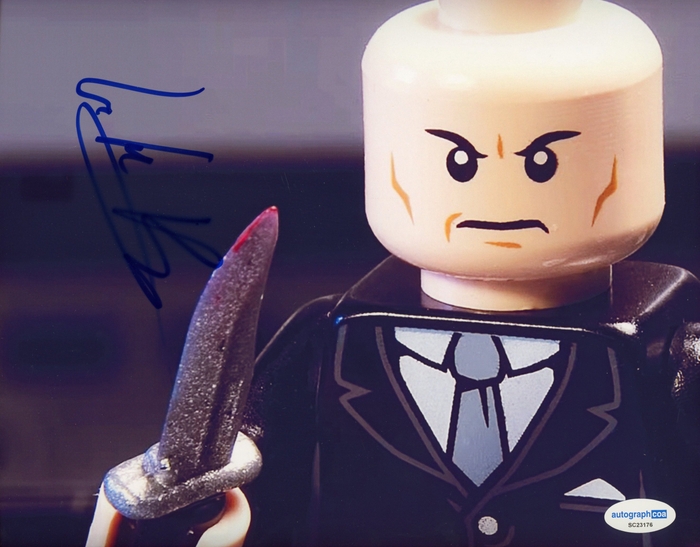 Item # 168204 - Ike Barinholtz "The Lego Movie 2" AUTOGRAPH Signed 'Lex Luthor' 8x10 Photo