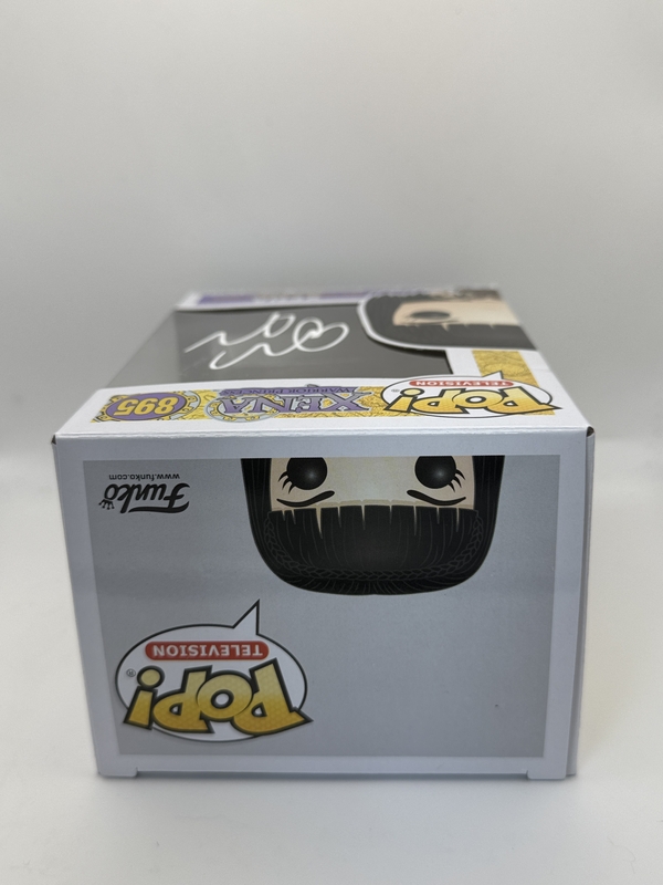 Item # 213522 - Lucy Lawless "Xena: Warrior Princess" AUTOGRAPH Signed 'Xena' 895 Funko Pop
