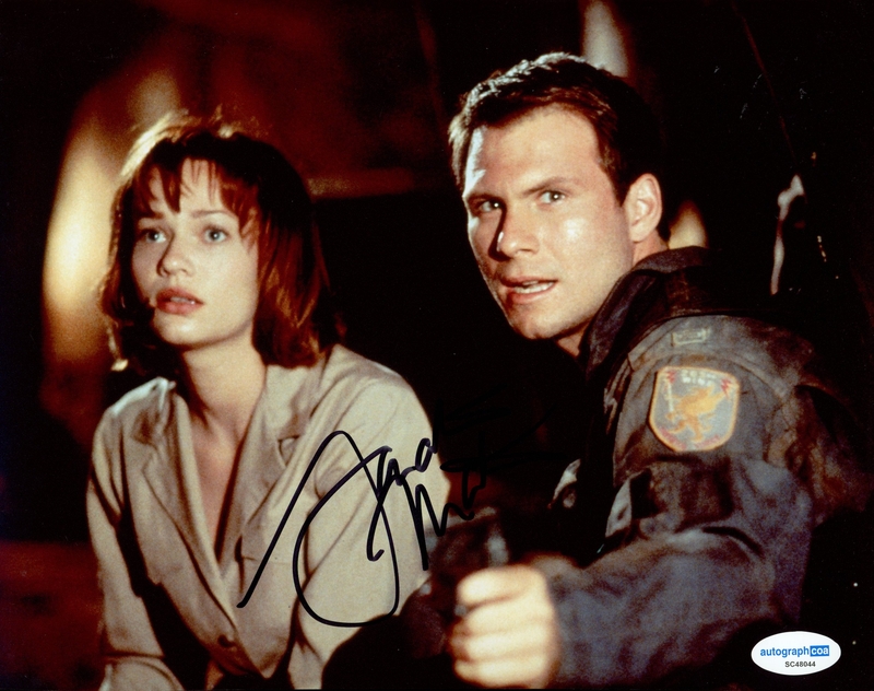 Item # 172844 - Samantha Mathis "Broken Arrow" AUTOGRAPH Signed 'Terry' 8x10 Photo E