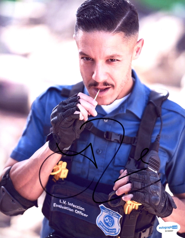 Item # 177595 - Theo Rossi "Army of the Dead" AUTOGRAPH Signed 'Burt Cummings' 8x10 Photo