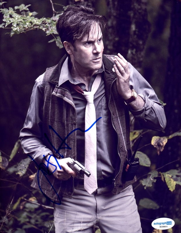 Item # 177180 - Josh Hamilton "The Walking Dead" AUTOGRAPH Signed 'Lance' 8x10 Photo C