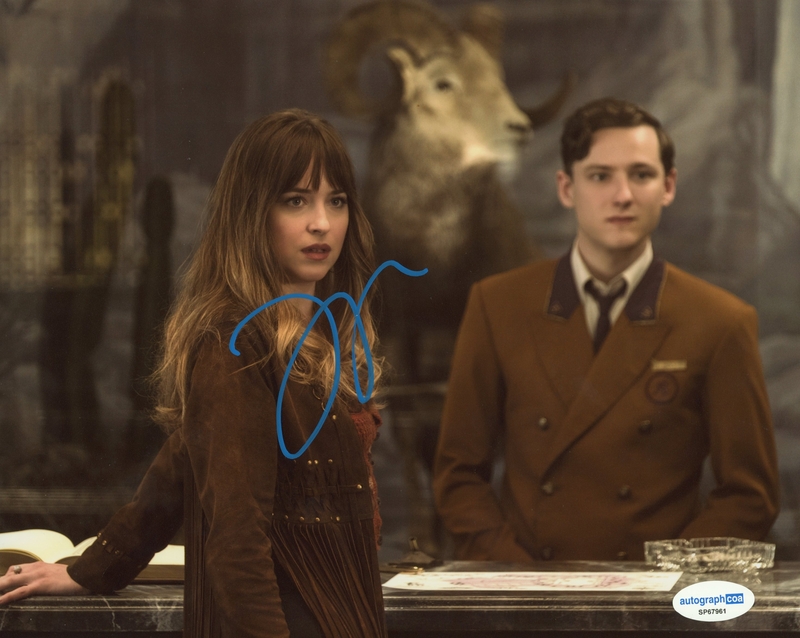 Item # 211247 - Lewis Pullman "Bad Times at the El Royale" AUTOGRAPH Signed 8x10 Photo B
