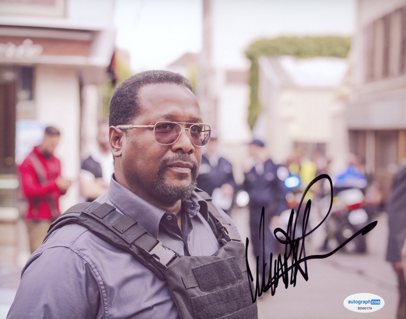 Item # 187293 - Wendell Pierce "Jack Ryan" AUTOGRAPH Signed 'James Greer' 8x10 Photo B