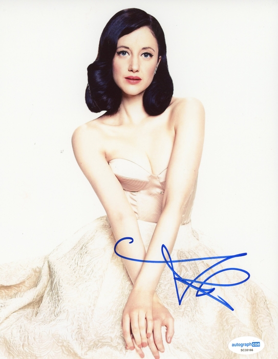 Andrea Riseborough 