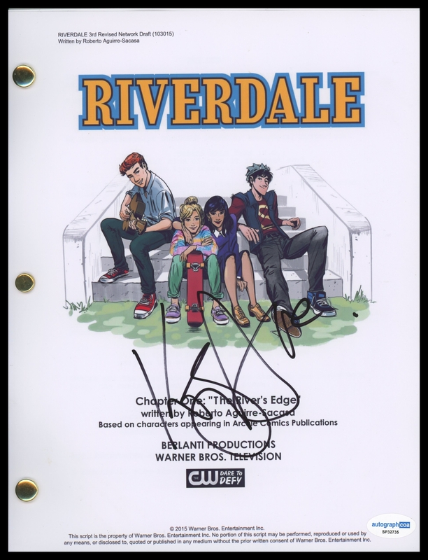 Item # 206360 - KJ Apa "Riverdale" AUTOGRAPH Signed 'Archie Andrews' Pilot Episode Script