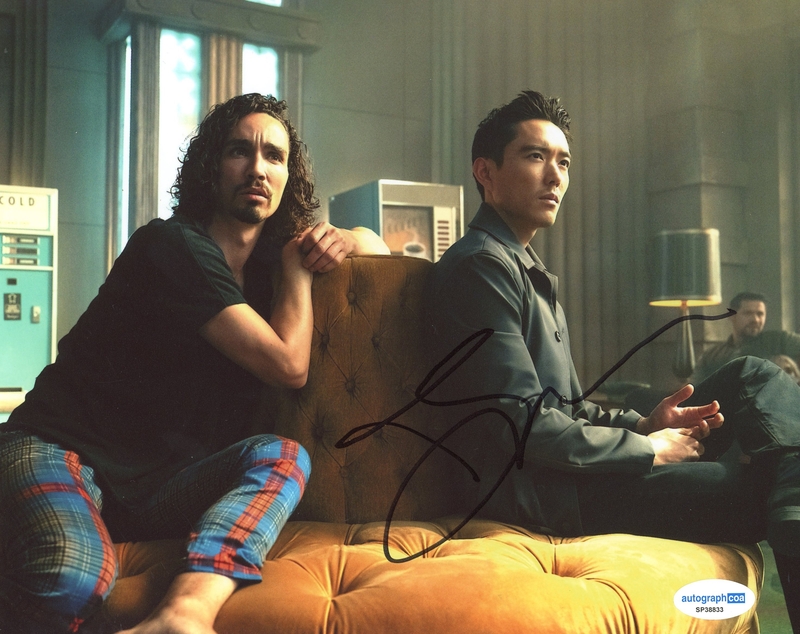 Item # 207533 - Justin H. Min "The Umbrella Academy" AUTOGRAPH Signed 'Ben' 8x10 Photo B