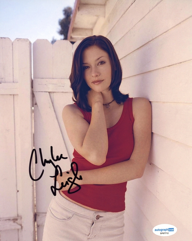 Item # 211000 - Chyler Leigh "Grey's Anatomy" AUTOGRAPH Signed Autographed 8x10 Photo C