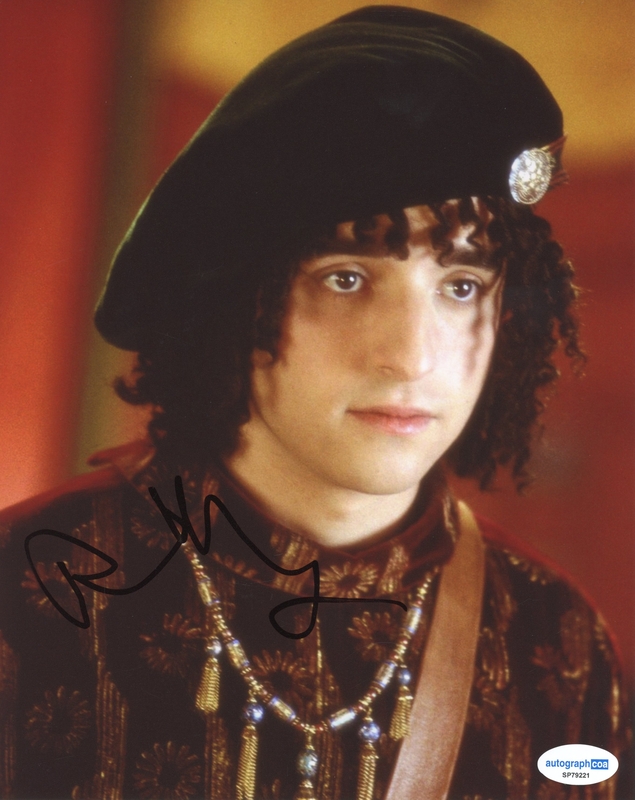 Item # 212848 - David Krumholtz "The Santa Clause" AUTOGRAPH Signed 'Bernard' 8x10 Photo