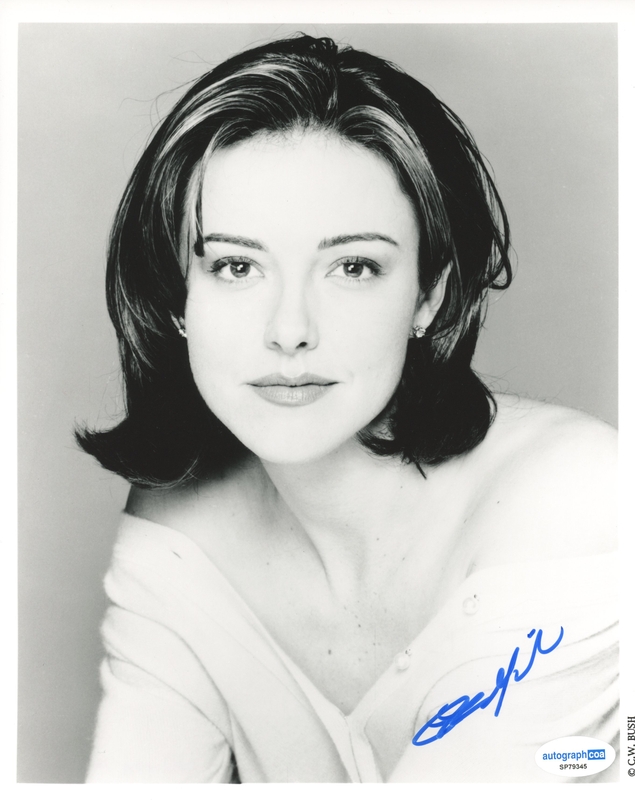 Item # 212972 - Christa Miller "The Drew Carey Show" AUTOGRAPH Signed 8x10 Photo
