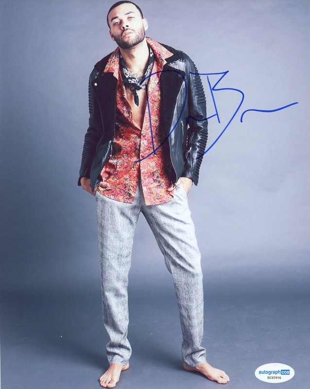 Item # 182437 - Don Benjamin AUTOGRAPH Signed Fashion Model Autographed 8x10 Photo