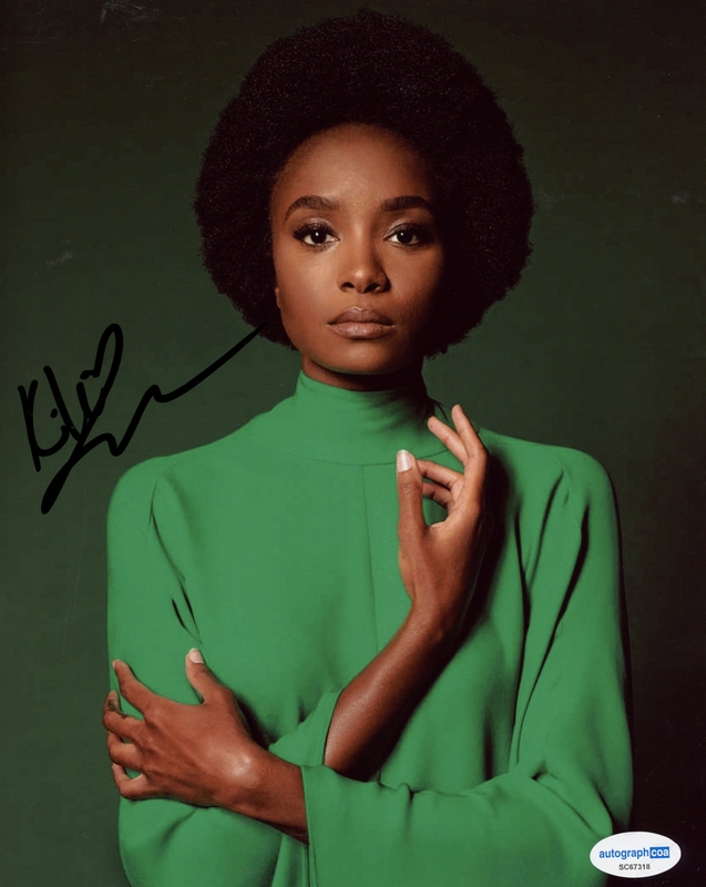Item # 183735 - KiKi Layne "Dandelion" AUTOGRAPH Signed Autographed 8x10 Photo