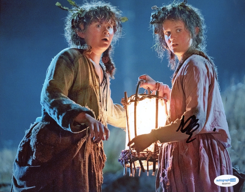 Item # 188700 - Markella Kavenagh "Lord of the Rings: Rings of Power" SIGNED 'Nori' 8x10 Photo B
