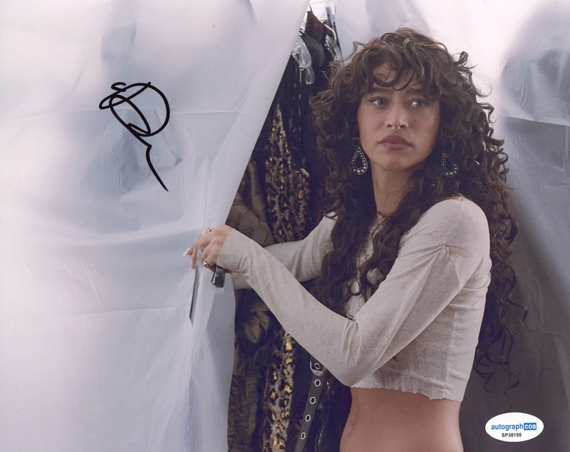 Item # 207353 - Odessa A'zion "I Love LA" Autograph SIGNED 'Tallulah Stiel' 8x10 Photo D