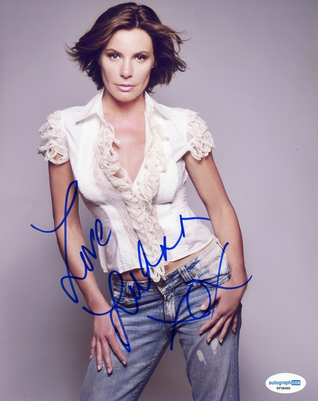 Item # 206115 - LuAnn de Lesseps "Real Housewives of New York City" SIGNED 8x10 Photo