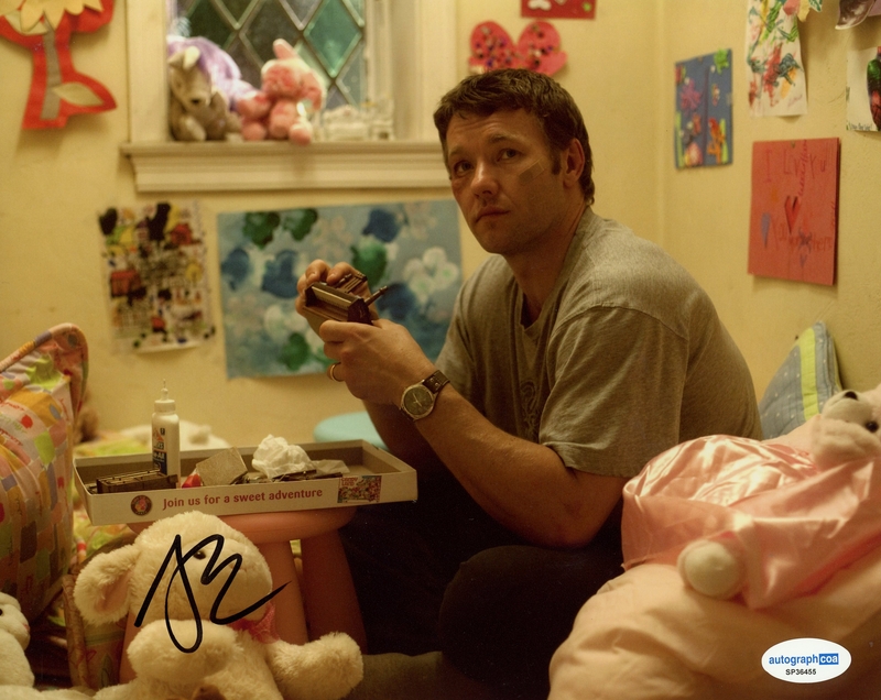 Item # 206110 - Joel Edgerton "Warrior" AUTOGRAPH Signed 'Brendan Conlon' 8x10 Photo